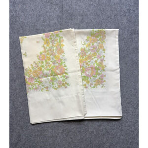 Vintage Fashion Manor Pillowcases Pair Pastel Floral Border 20x30 Yellow